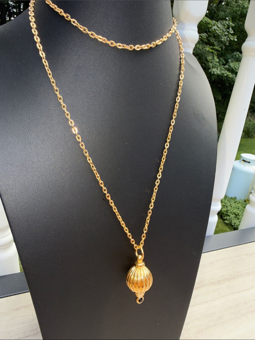 Vintage PRINCESS HOUSE Luminess "Empress" Pendant gold Necklace - Picture 3 of 7